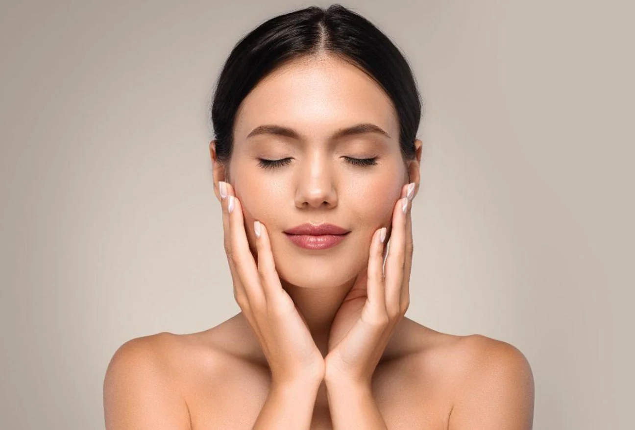Is Your Face Losing Glow After a Long Workday? Doctors Share Helpful Tips