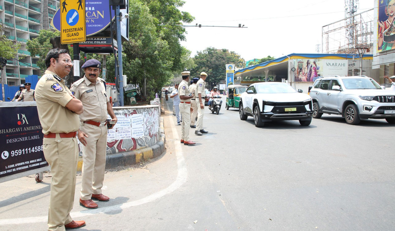 CP Sajjanar’s Key Announcement on KBR One Way Traffic...