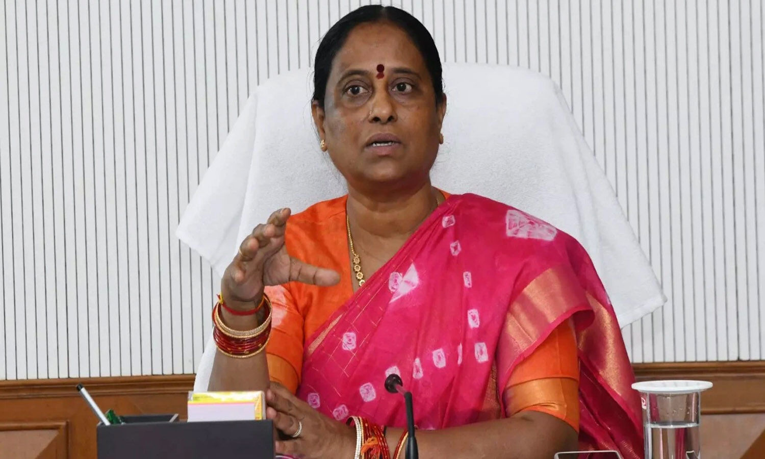 కొండా సురేఖ వ్యవహారంపై క్రమశిక్షణ కమిటీ కీలక సమీక్ష...