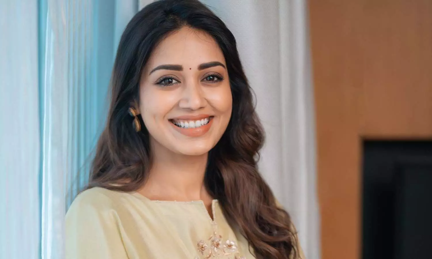 నివేతా పేతురాజ్కు వరుస బిగ్ ఛాన్సులు.. టాలీవుడ్లో స్ట్రాంగ్ కంబ్యాక్?