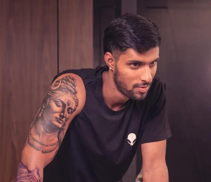 తిలక్ వర్మ టాటూల వెనుక ఆసక్తికర కథ..
