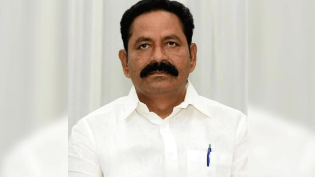 గండిపేట్ భూకబ్జా కేసులో మాజీ ఎమ్మెల్యే అరెస్ట్