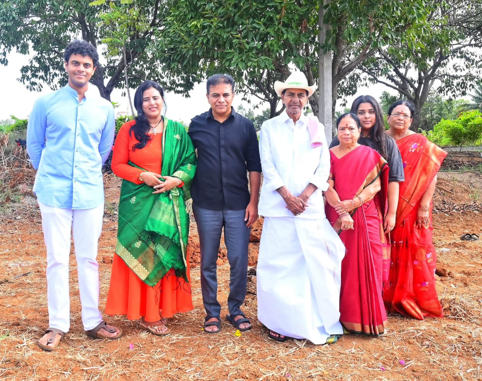 పుట్టినరోజున కేటీఆర్‌కు కేసీఆర్ ఆశీర్వాదం