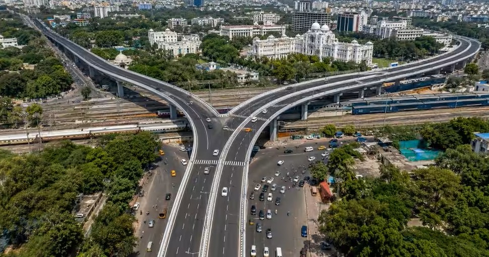 సిగ్నల్‌లకు గుడ్‌బై.. నగరంలో కొత్త ఫ్లైఓవర్..!