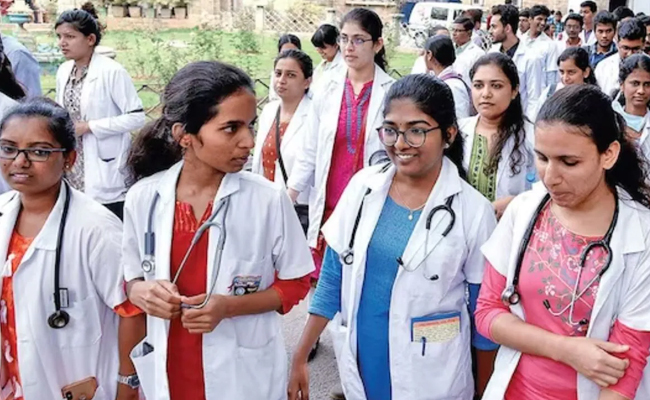 ఏపీ మెడికల్ కాలేజీలకు అదనపు సీట్లు
