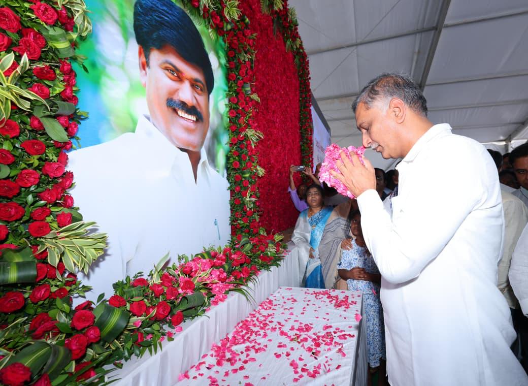 Irreparable Loss to Telangana with the Demise of Sudarshan Reddy: Harish Rao