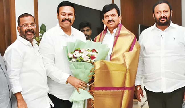 పట్టభద్రుల ఎమ్మెల్సీ ఎన్నికల్లో కాంగ్రెస్‌కే విజయం: పొంగులేటి