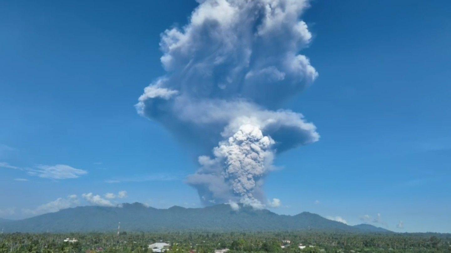 Volcanic Disaster in Indonesia!