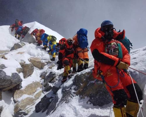 Two Indian Climbers Die While Descending Mount Everest!