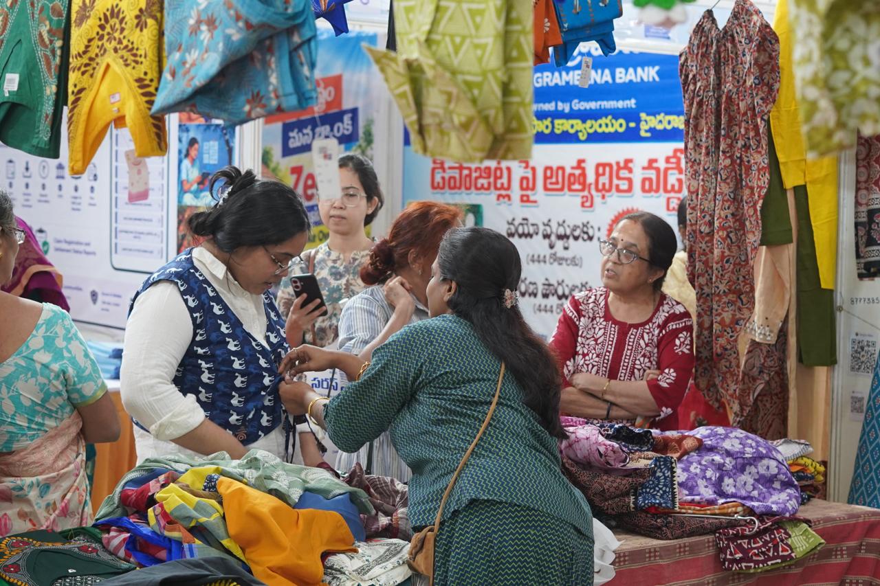 విజయవంతంగా ముగిసిన సరస్ మేళా