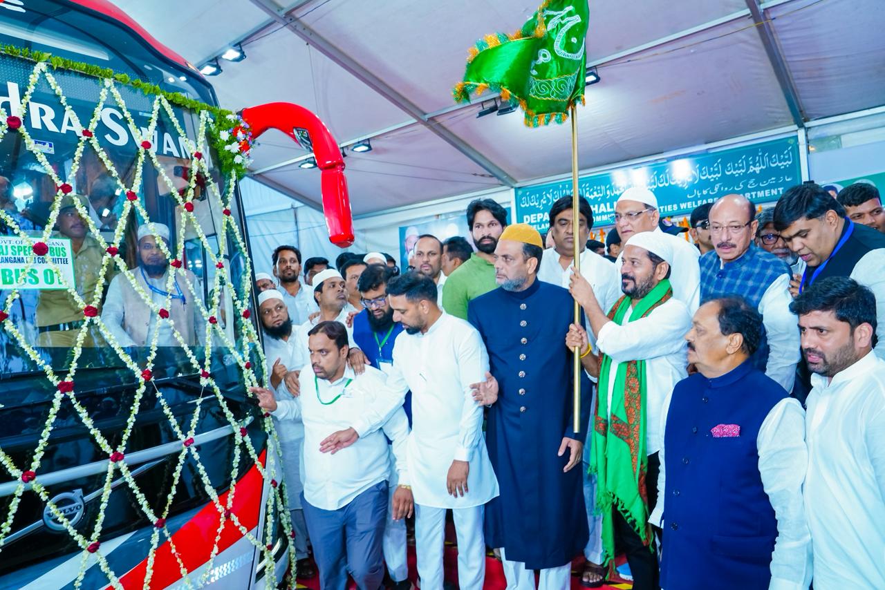 Revanth Reddy Focuses on Skill Development and AI Training for Minority Students in Telangana!