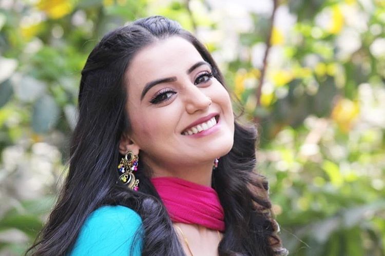 అక్షర సింగ్ బాలీవుడ్ ఎంట్రీ ఆ సినిమా తోనా?