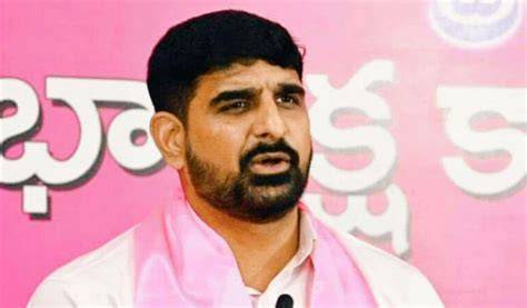 BJP Leaders Attack MLA Kaushik Reddy’s Car