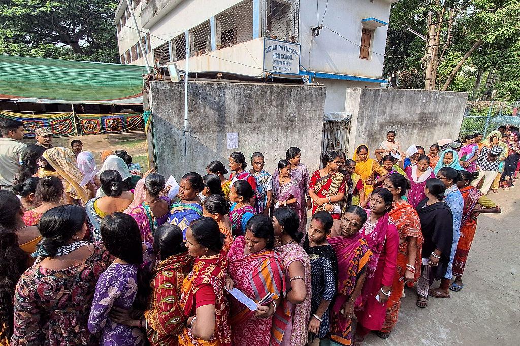 పశ్చిమ బెంగాల్ ఫల్టాలో బీజేపీ ఘన విజయం...