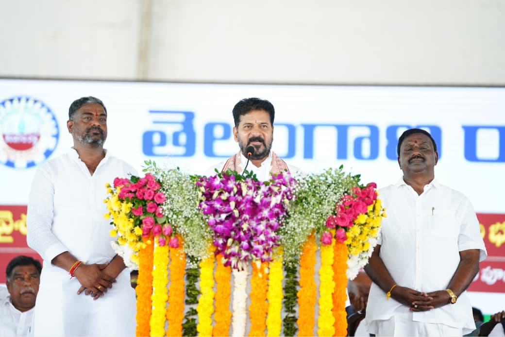 పేద ఆర్యవైశ్య కుటుంబాలకు అండగా ప్రభుత్వం.. సీఎం రేవంత్ రెడ్డి భరోసా