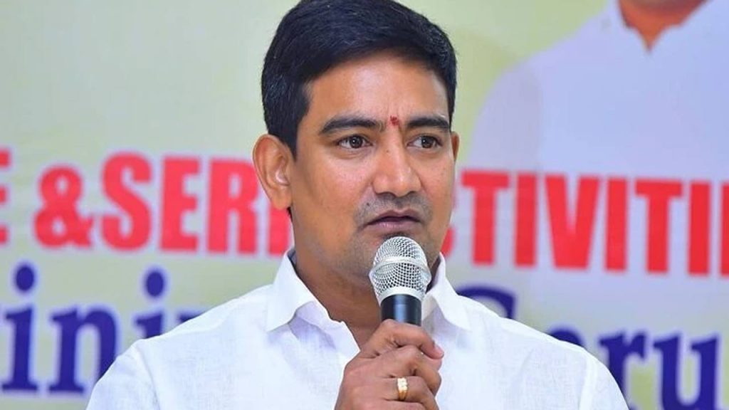 డ్వాక్రా మహిళలను పారిశ్రామికవేత్తలుగా తీర్చిదిద్దడమే లక్ష్యం: మంత్రి కొండపల్లి శ్రీనివాస్