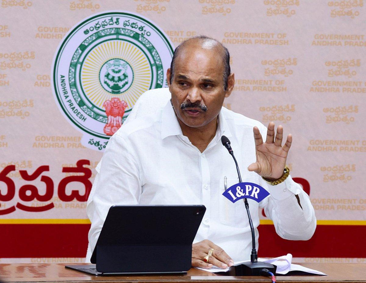 గత పాలకులు దోపిడీకి పాల్పడ్డారు-మంత్రి పార్థసారథి