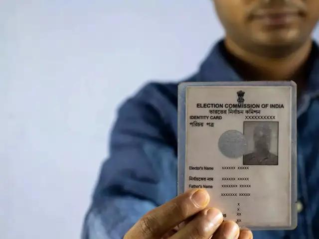 రెండు చోట్ల ఓటు నమోదు చట్టవిరుద్ధం: తెలంగాణ సీఈఓ సుదర్శన్ రెడ్డి