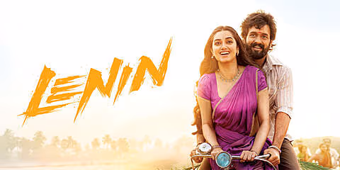 అఖిల్ హిట్ కొట్టేశాడు...!