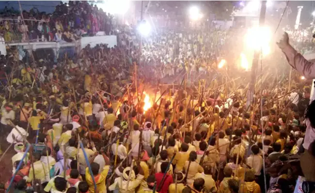 దేవరగట్టు బన్ని ఉత్సవానికి భారీ భద్రత.. కర్రల సమరంపై అధికారుల నిఘా