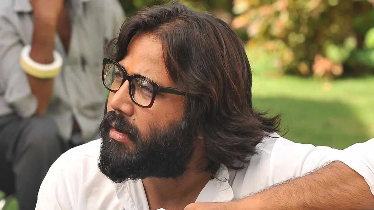 పెద్ది’ ప్రీమియర్‌కు సినీ ప్రముఖుల సందడి… సందీప్ రెడ్డి వంగా రివ్యూ వైరల్