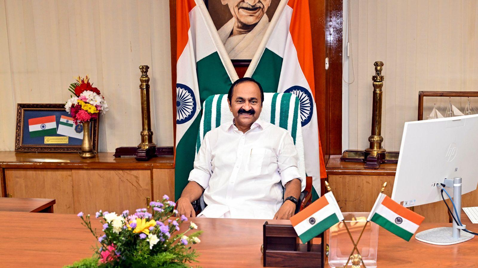 సెక్యూరిటీ కాన్వాయ్పై కేరళం సీఎం వి.డి. సతీశన్ కీలక ఆదేశాలు...