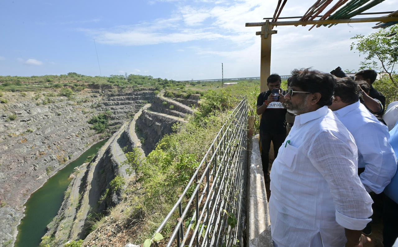 బంగారం మైనింగ్‌లో హట్టి–సింగరేణి జతకట్టాలి: డిప్యూటీ సీఎం భట్టి విక్రమార్క