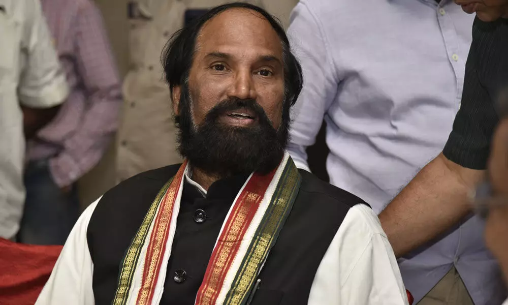 కాళేశ్వరం అవినీతిపై హరీశ్ రావును నిలదీసిన ఉత్తమ్