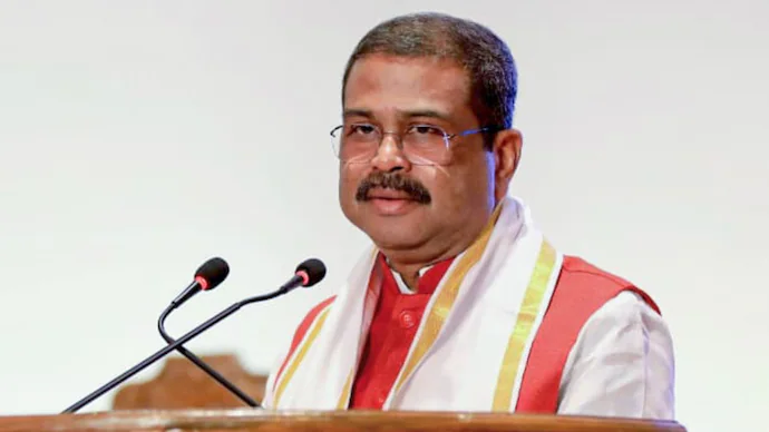 ధర్మేంద్ర ప్రధాన్ రాజీనామాపై కేంద్రం ఫుల్ క్లారిటీ