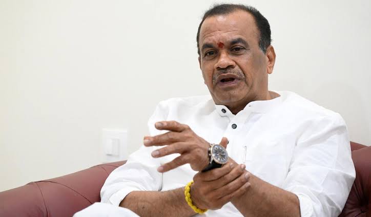 తెలంగాణలో రహదారుల అభివృద్ధికి భారీ ప్రణాళికలు