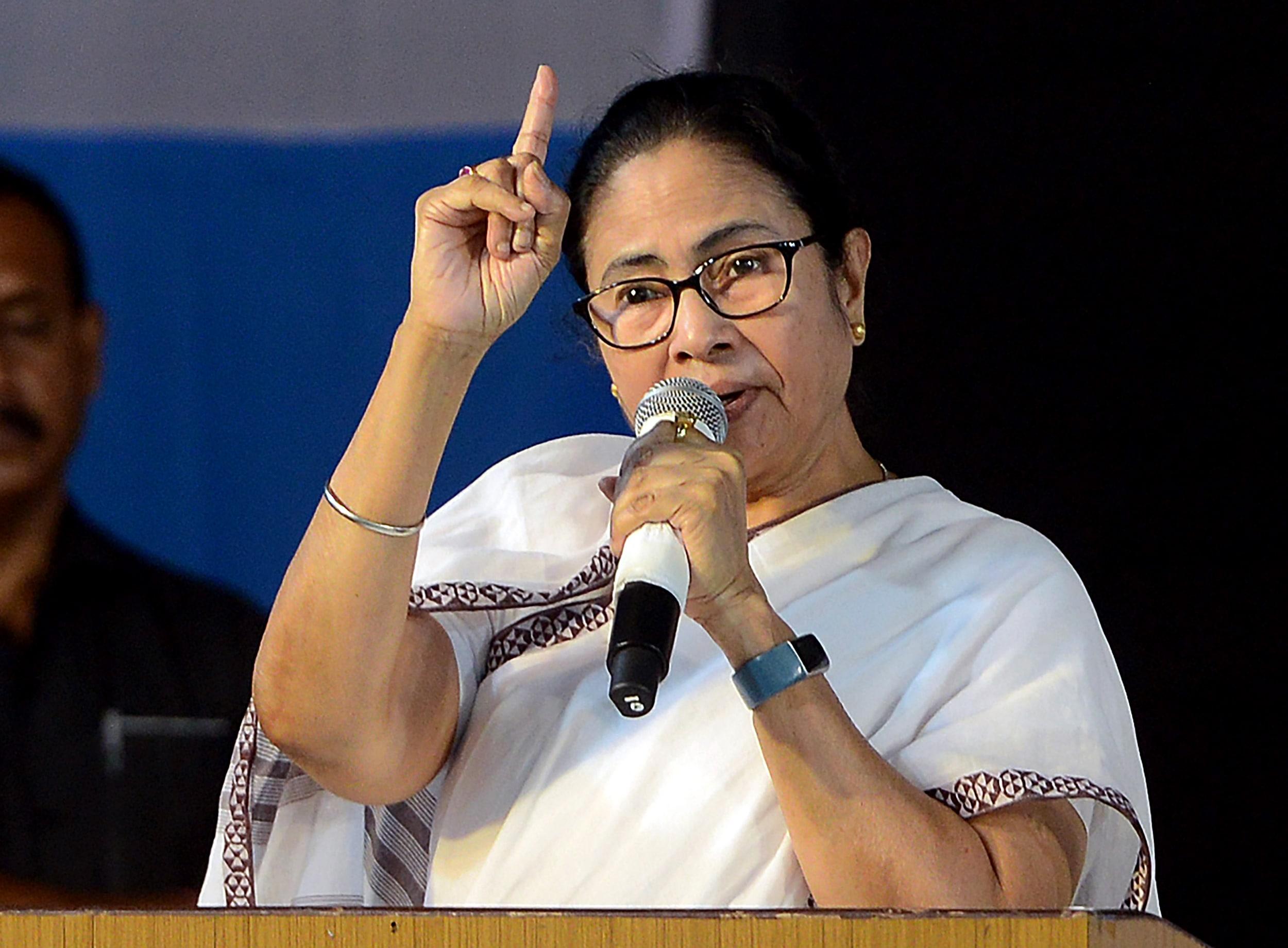Cracks Deepen in Mamata Banerjee’s TMC After Massive Resignations