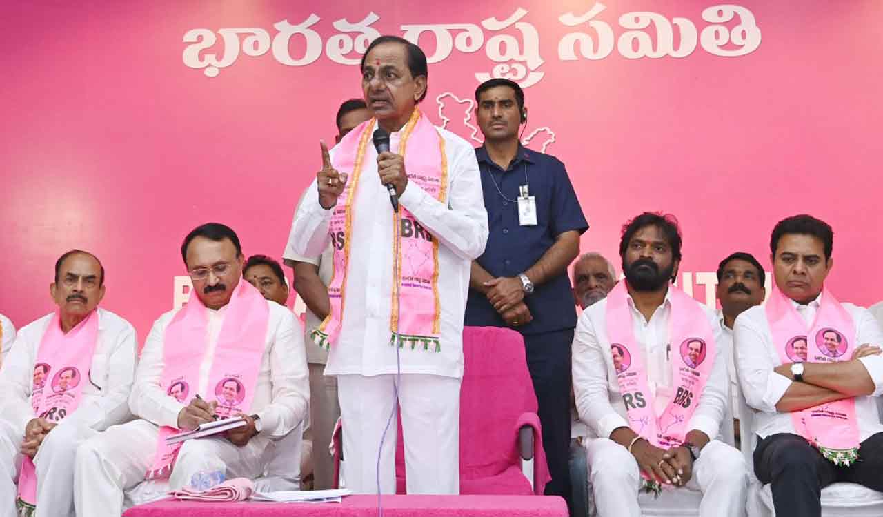 కేసీఆర్ అధ్యక్షతన బీఆర్ఎస్ఎల్పీ భేటీ
