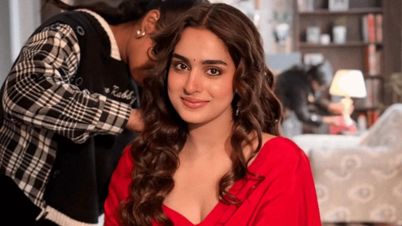 దురంధర్ నటి అయేషా ఖాన్ అరెస్ట్..