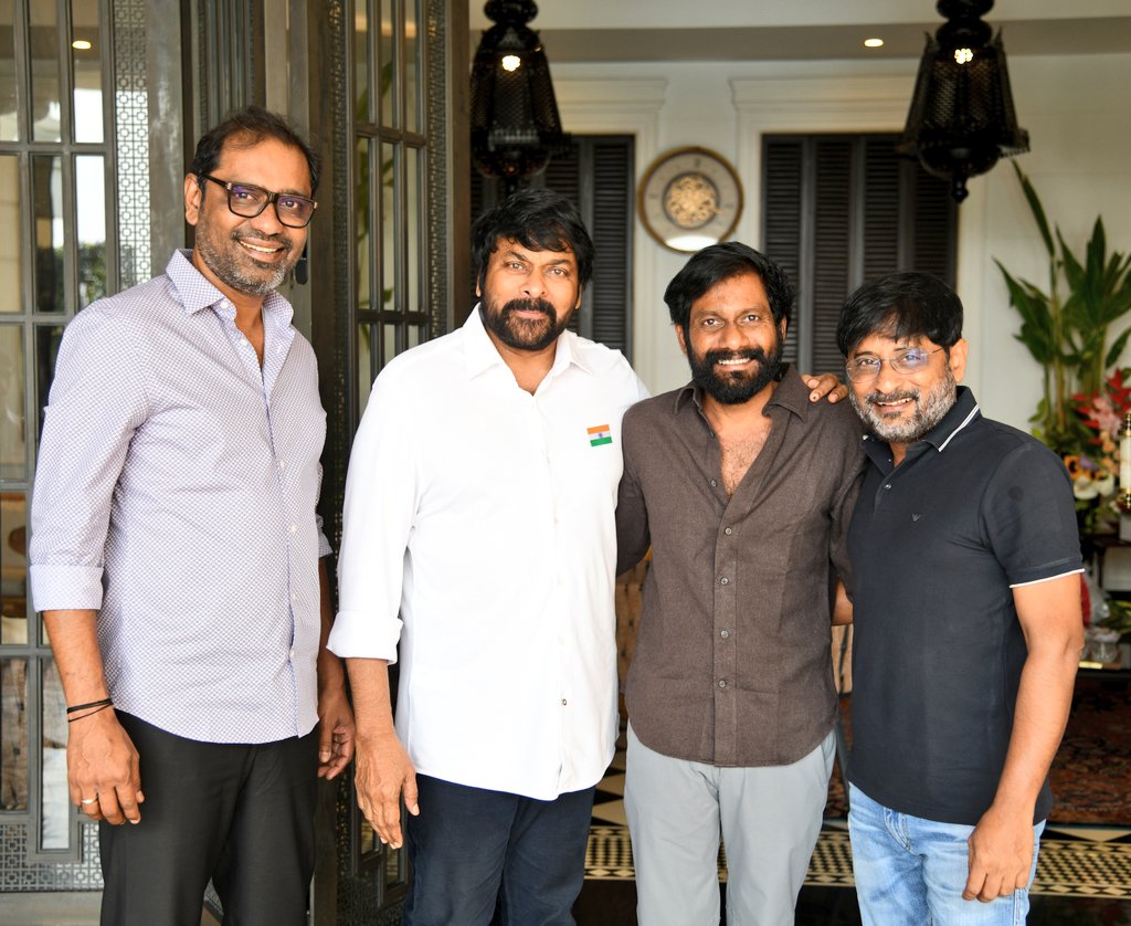 Megastar Chiranjeevi applauds Peddi team..