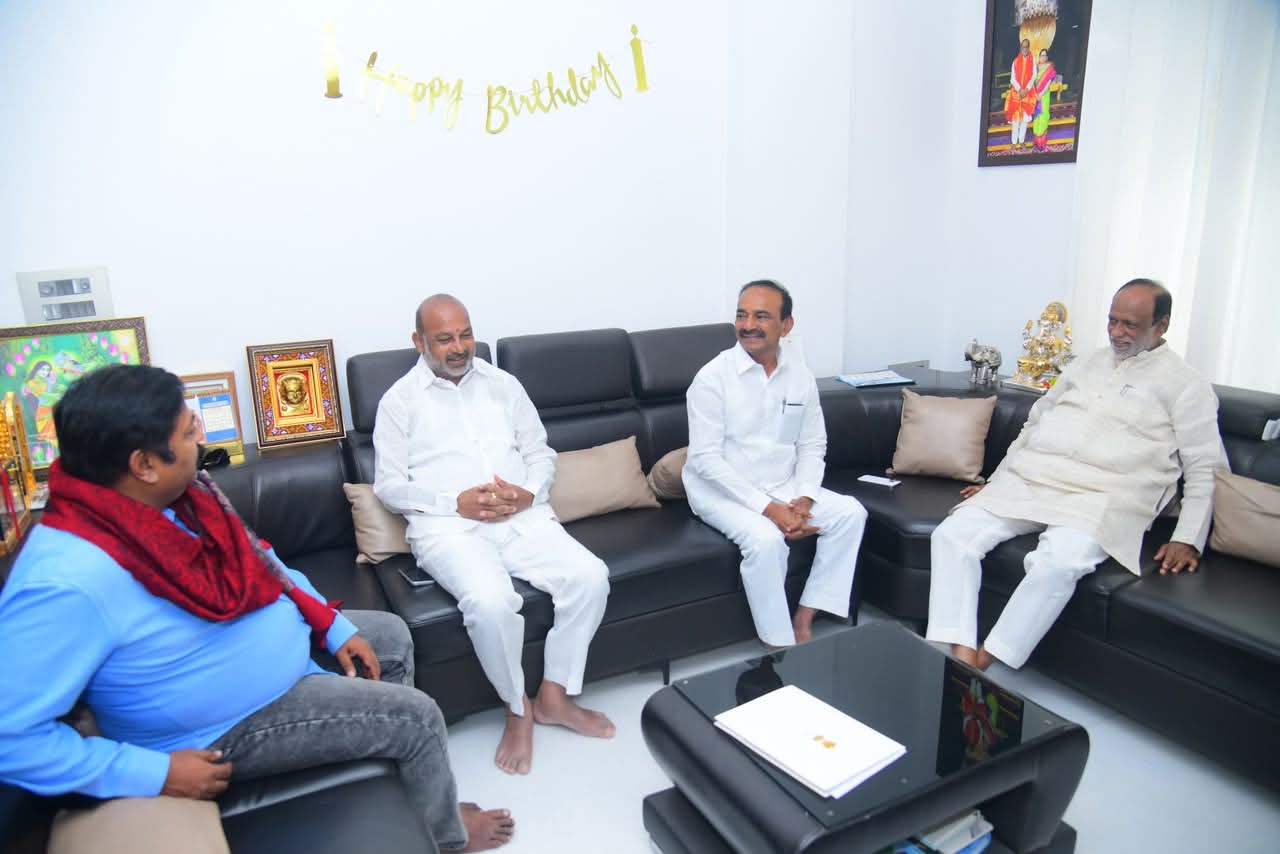 బండి సంజయ్, ఈటలతో అభయ్ పాటిల్ సమావేశం