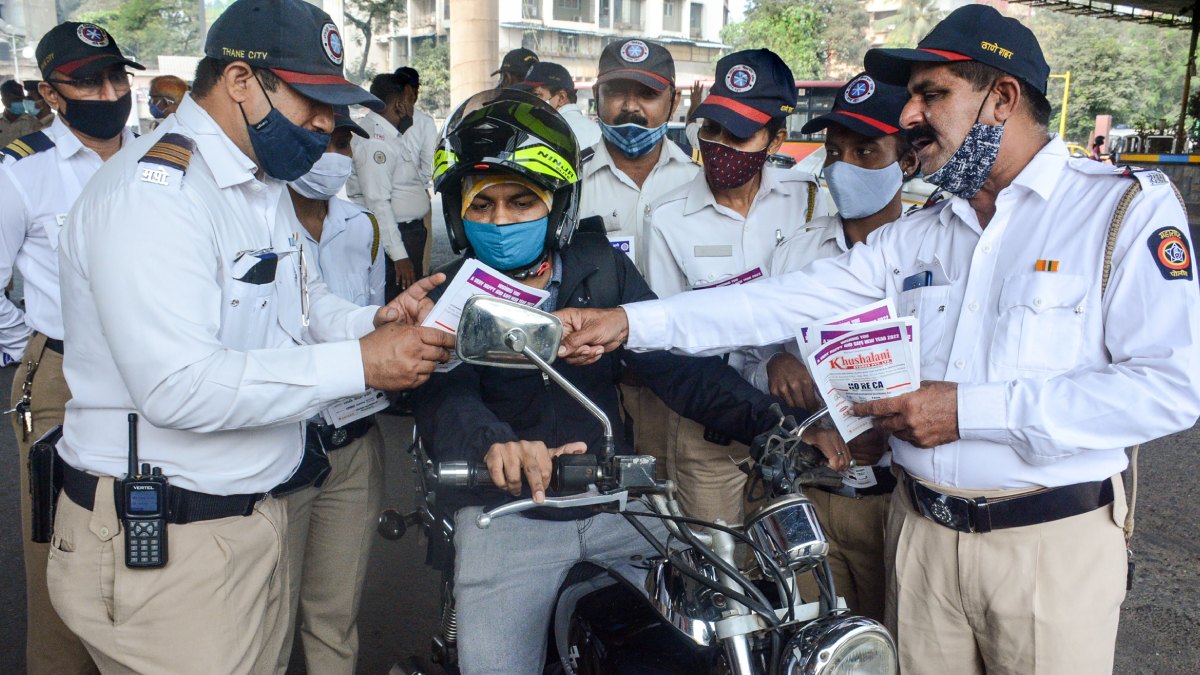 ట్రాఫిక్ ఉల్లంఘనలకు డిజిటల్ వార్నింగ్ సిస్టమ్