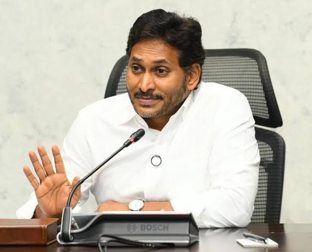 ప్రజాస్వామ్య పరిరక్షణకు ఎంతదూరమైనా పోరాడాలి: వైఎస్ జగన్