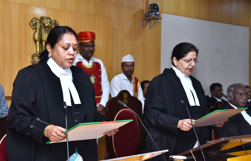 ఏపి హైకోర్టులో ముగ్గురు అదనపు న్యాయమూర్తులు ప్రమాణ స్వీకారం