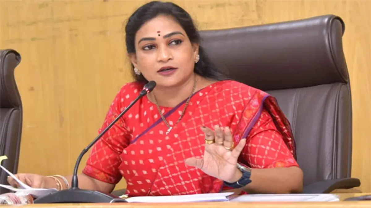 Cyclone Arnab Alert: Home Minister Anita Directs Officials to Strengthen Preparedness in Andhra Pradesh