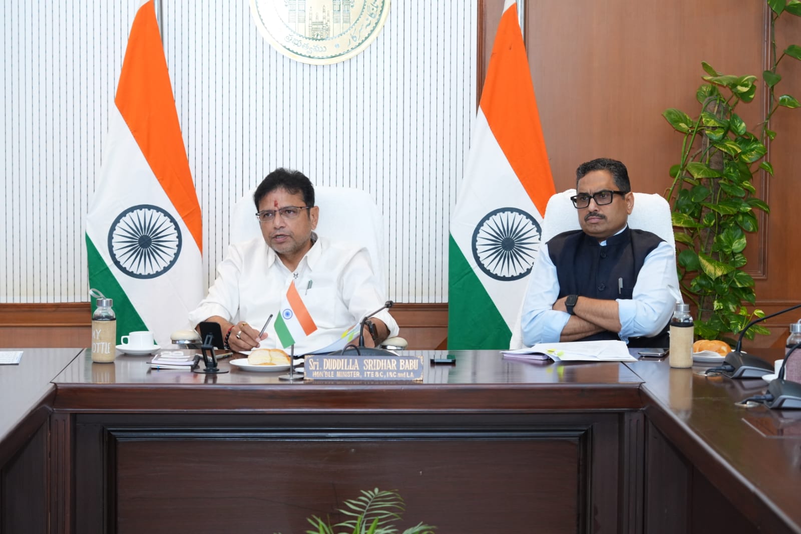 సచివాలయంలో టీ-ఫైబర్ పై మంత్రి శ్రీధర్ బాబు కీలక ఆదేశాలు