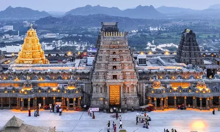 హైదరాబాద్ బోనాల ఎఫెక్ట్‌...యాదాద్రిలో ఈజీ దర్శనం