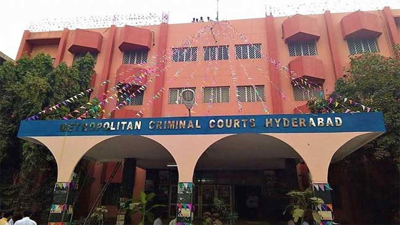 పోక్సో కేసులో నాంపల్లి కోర్టు సంచలన తీర్పు