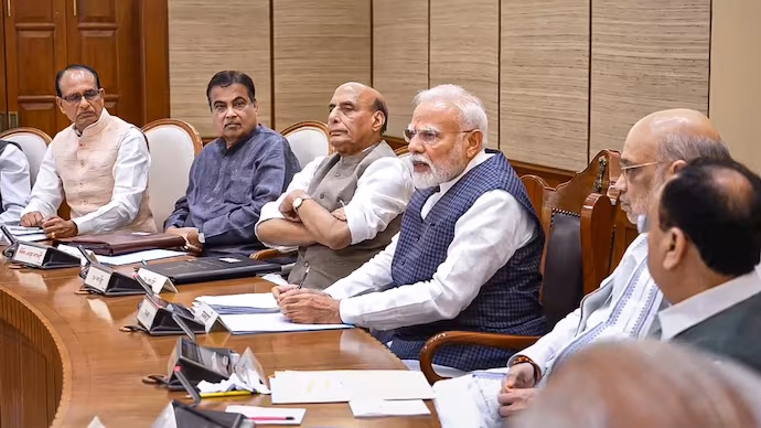 వందేమాతరంపై కేంద్రం సంచలన ప్రతిపాదన