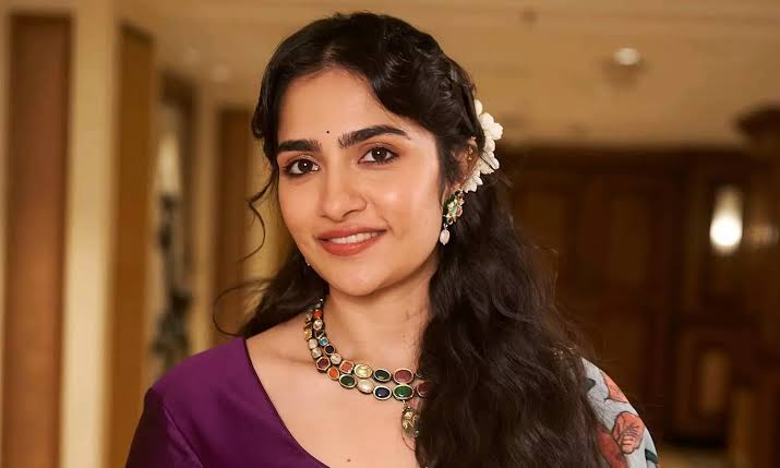 డ్రాగన్‌ పైనే రుక్మిణి ఆశలు?
