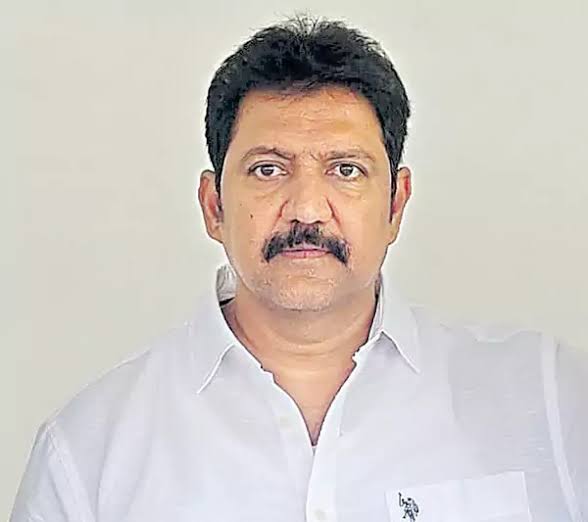 గన్నవరం కాంట్రాక్టుపై సీబీఐ విచారణ కోరిన వంశీ