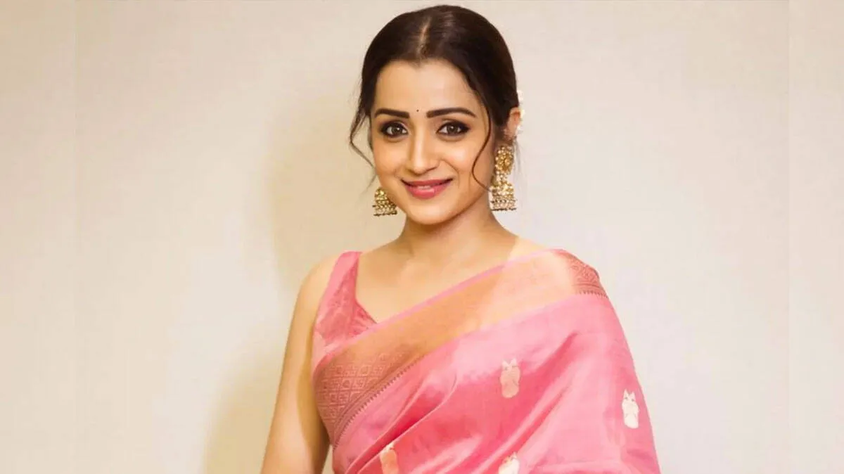 Trisha in MGR Biopic? Will She Play Jayalalithaa?
