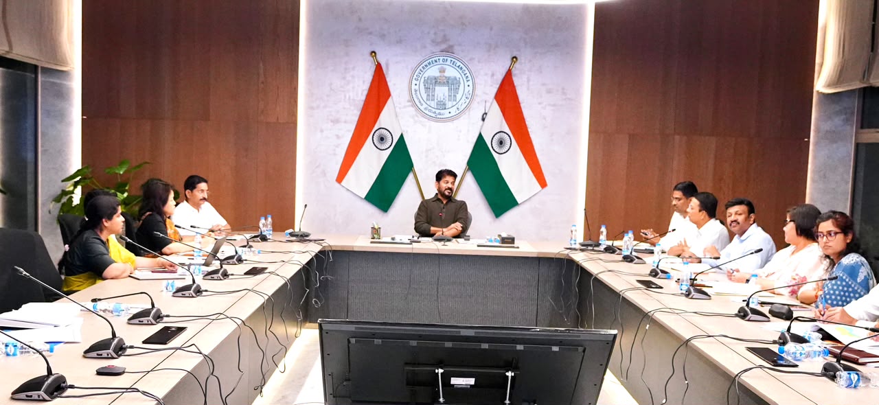 వరంగల్ సూపర్ స్పెషాలిటీ హాస్పిటల్ పనుల లేట్ పై సీఎం ఆగ్రహం