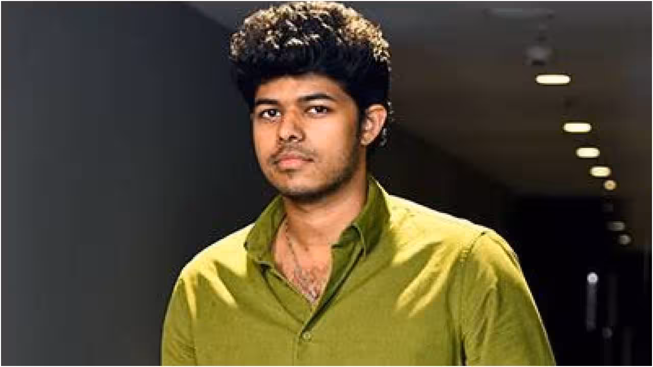 ఫేక్ రాయుళ్లకు జేసన్ సంజయ్ వార్నింగ్?